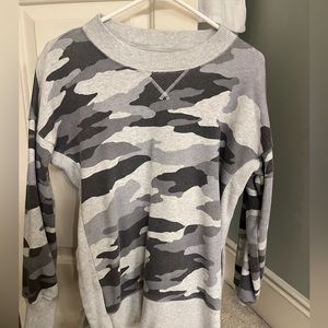 Aerie grey camo sweatshirt with slits